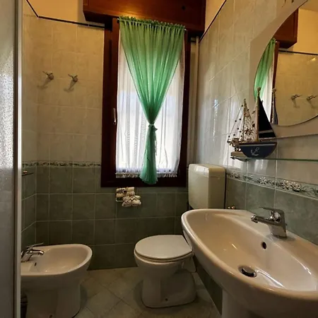 Renovated In Rosolina Appartement *
