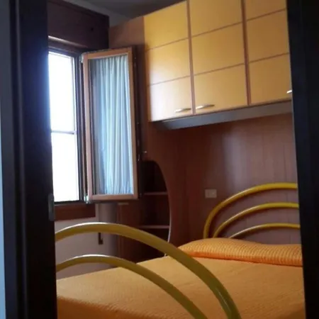 Flat In A Surrounded By Garden Apartment