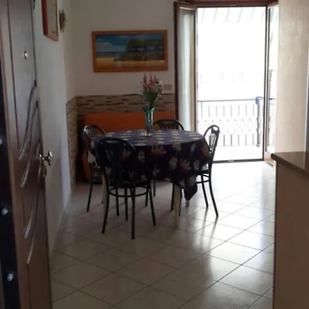 Apartment Flat In A Surrounded By Garden