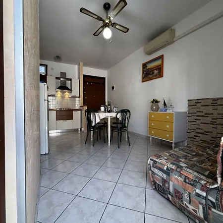 Renovated In Rosolina Apartament